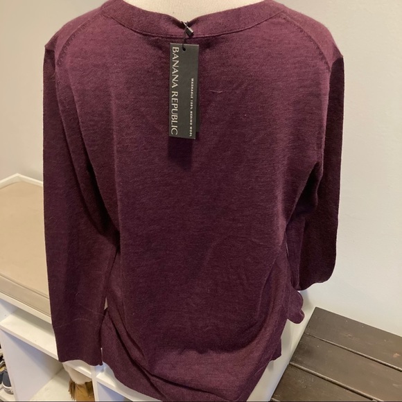 Banana Republic Wool Sweater - Picture 2 of 5